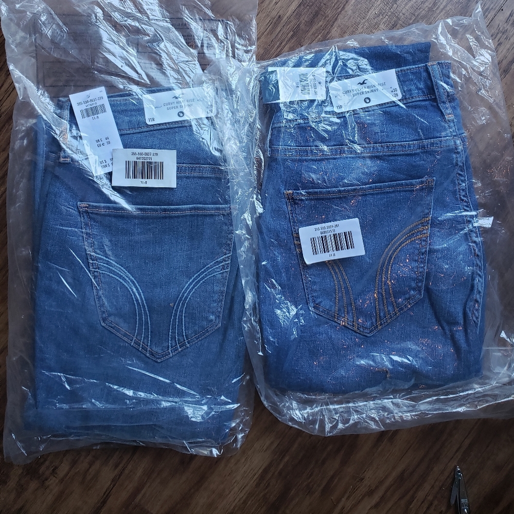 Hollister Womens Jeans 11R (2) Pair!! Curvy Ultra High-Rise Super Skinny.  NWT